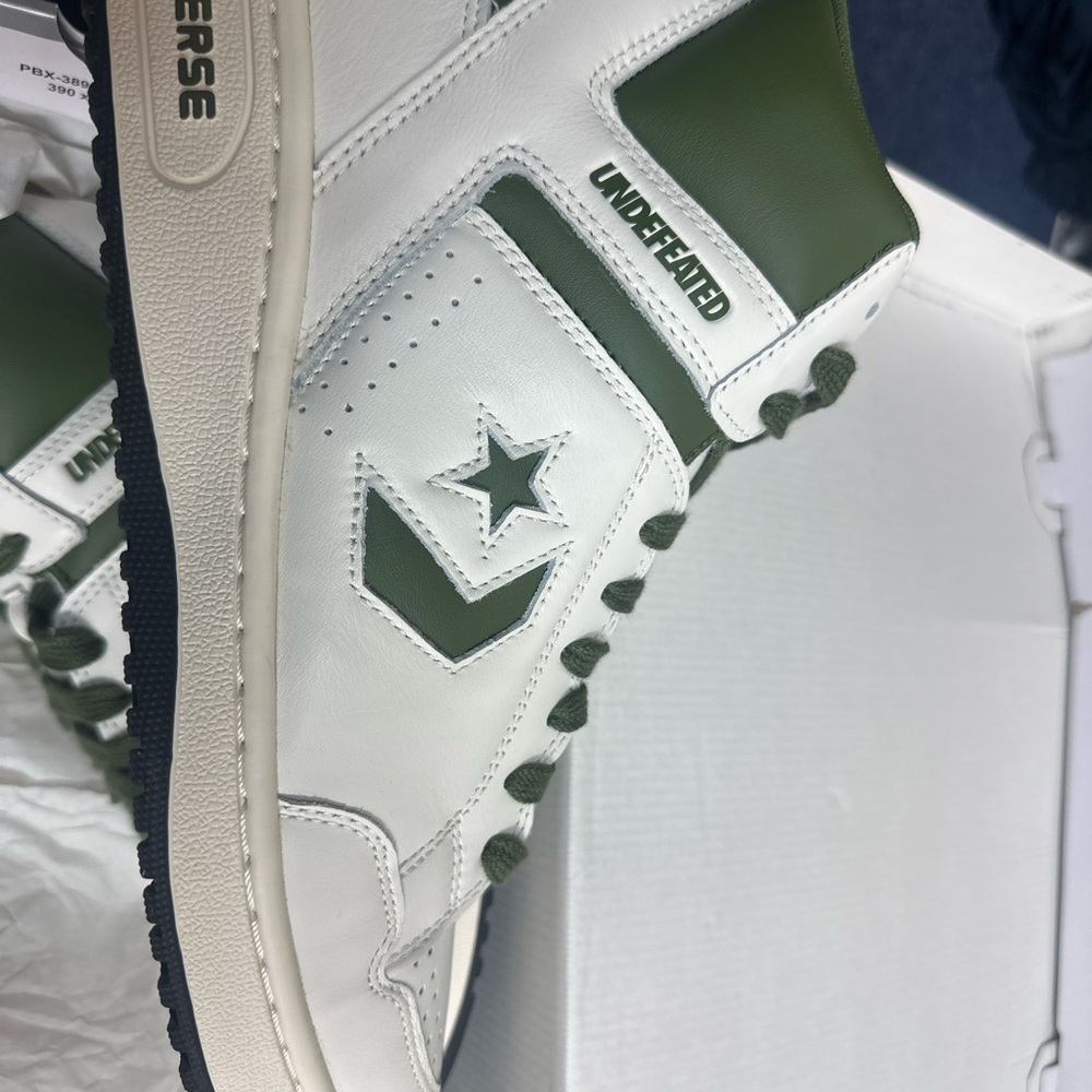 Undefeated Converse Weapons mid - Picture 2 of 10